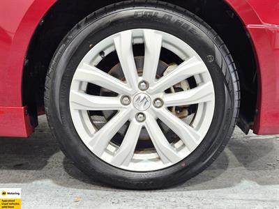 2015 Suzuki Swift - Thumbnail