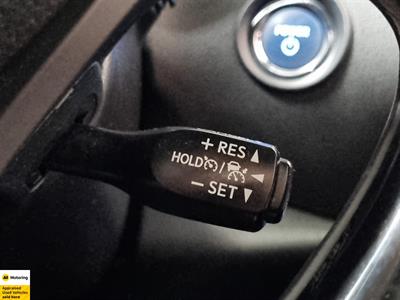 2017 Toyota C-HR - Thumbnail