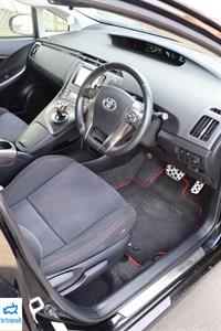 2012 Toyota Prius - Thumbnail