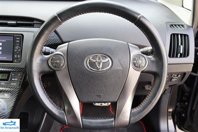 2012 Toyota Prius - Thumbnail
