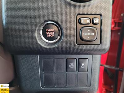 2012 Toyota Spade - Thumbnail