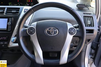 2012 Toyota Prius - Thumbnail