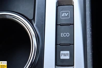 2012 Toyota Prius - Thumbnail