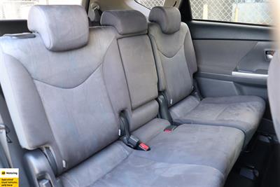 2012 Toyota Prius - Thumbnail