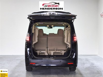 2017 Toyota Vellfire - Thumbnail