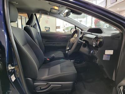 2019 Toyota Aqua - Thumbnail