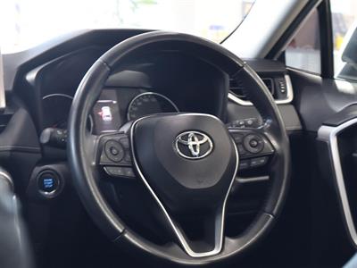2022 Toyota RAV4 - Thumbnail
