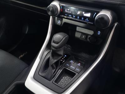 2022 Toyota RAV4 - Thumbnail