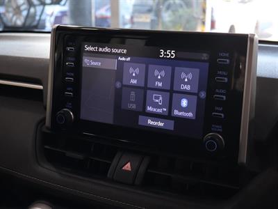 2022 Toyota RAV4 - Thumbnail