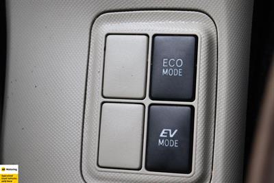 2014 Toyota Aqua - Thumbnail