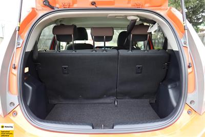 2014 Toyota Aqua - Thumbnail