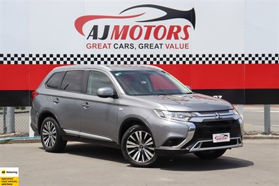 2021 Mitsubishi Outlander - Thumbnail
