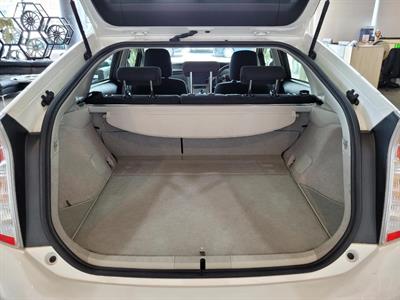 2012 Toyota Prius - Thumbnail