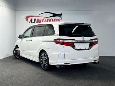2014 Honda Odyssey - Thumbnail