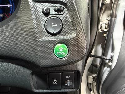 2013 Honda Insight - Thumbnail