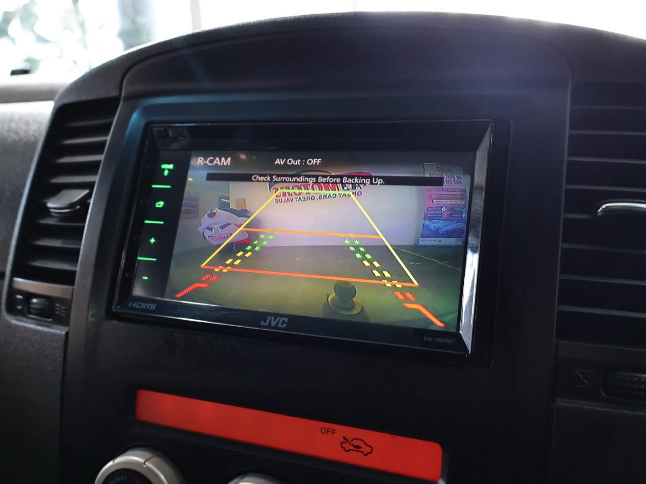 2013 Nissan NAVARA