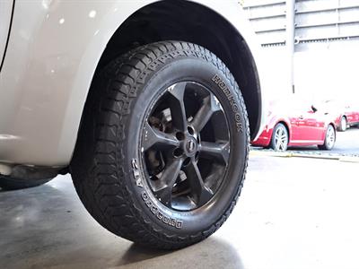 2013 Nissan NAVARA - Thumbnail