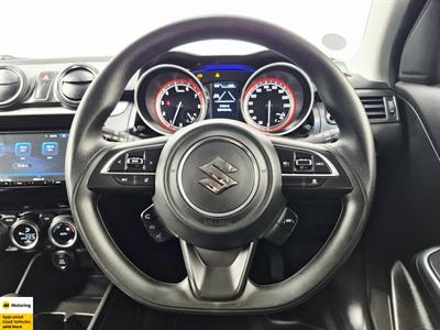 2023 Suzuki Swift - Thumbnail