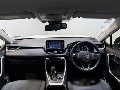 2022 Toyota RAV4 - Thumbnail