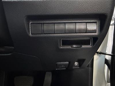2022 Toyota RAV4 - Thumbnail