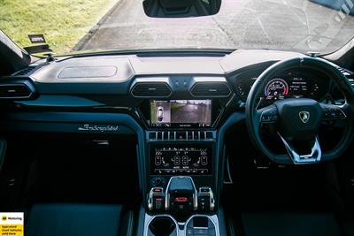 2021 Lamborghini Urus - Thumbnail