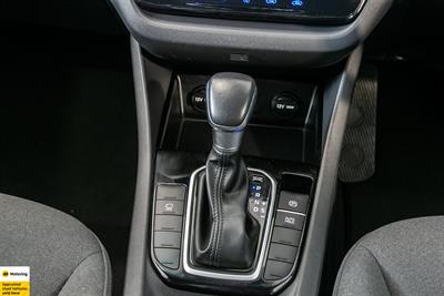 2022 Hyundai IONIQ - Thumbnail