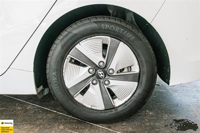 2022 Hyundai IONIQ - Thumbnail