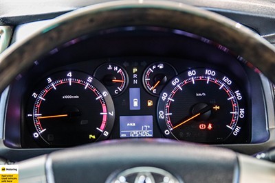 2013 Toyota Alphard - Thumbnail