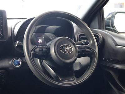 2022 Toyota Yaris - Thumbnail