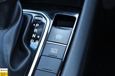 2022 Hyundai IONIQ - Thumbnail