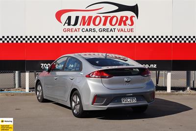2022 Hyundai IONIQ - Thumbnail