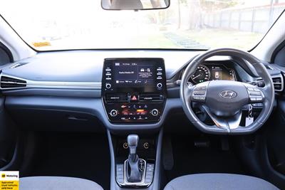 2022 Hyundai IONIQ - Thumbnail