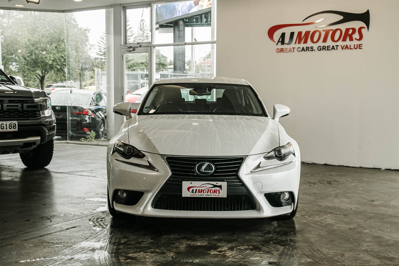 2013 Lexus IS 4D