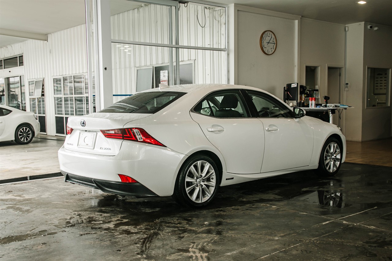 2013 Lexus IS 4D