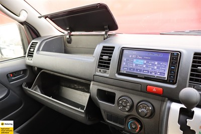 2023 Toyota Hiace - Thumbnail