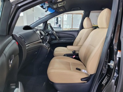 2015 Toyota Estima - Thumbnail