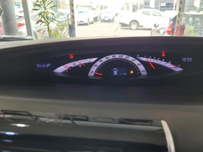 2015 Toyota Estima - Thumbnail