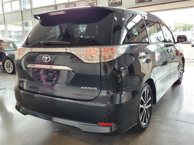 2015 Toyota Estima - Thumbnail