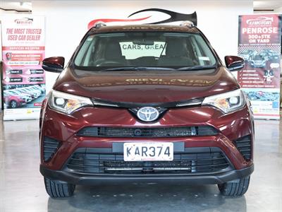 2016 Toyota RAV4 - Thumbnail