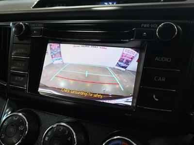 2016 Toyota RAV4 - Thumbnail