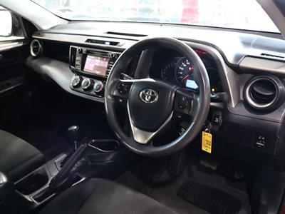 2016 Toyota RAV4 - Thumbnail