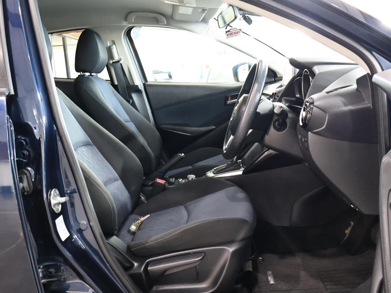 2016 Mazda Demio