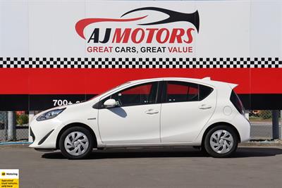 2019 Toyota Aqua - Thumbnail