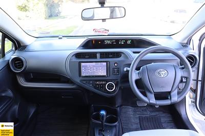 2019 Toyota Aqua - Thumbnail