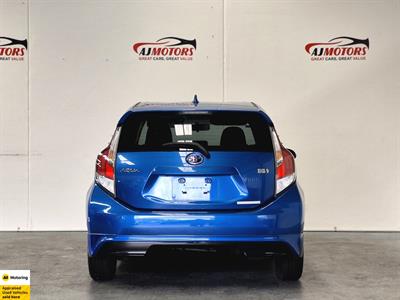 2015 Toyota Aqua - Thumbnail