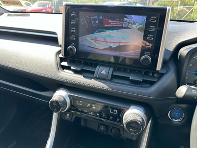 2021 Toyota RAV4 - Thumbnail