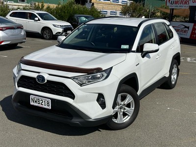 2021 Toyota RAV4 - Thumbnail