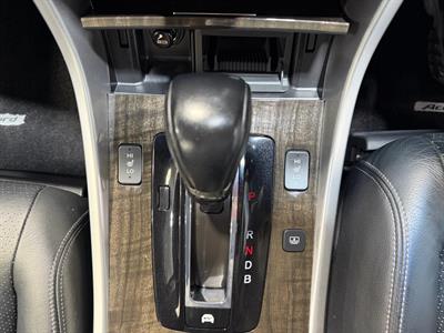 2015 Honda ACCORD HYBRID - Thumbnail