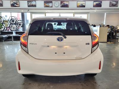 2018 Toyota Aqua - Thumbnail