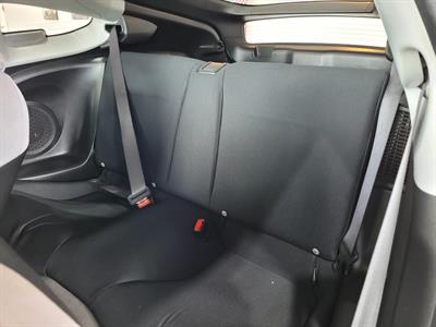 2011 Honda CR-Z - Thumbnail